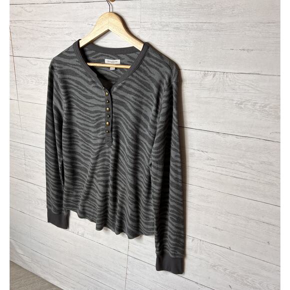Beach Lunch Lounge Top Women Size XL Gray Animal Print Thermal Long Sleeve - Picture 5 of 16
